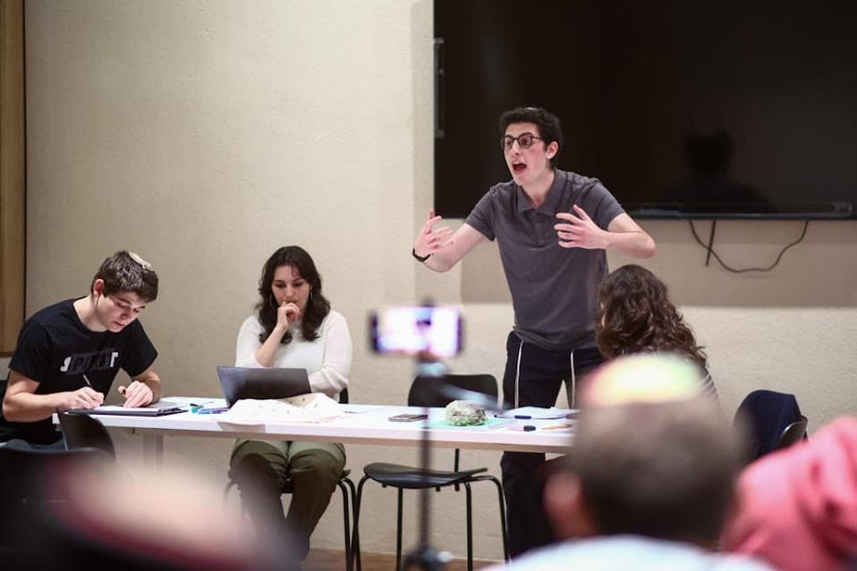 נאום בתחרות הנאומים